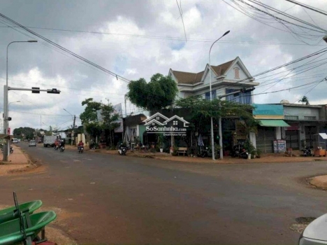 Bán đất khu chợ Phú Lộc -  Đắk Lắkg giá 900 triệu/nền
