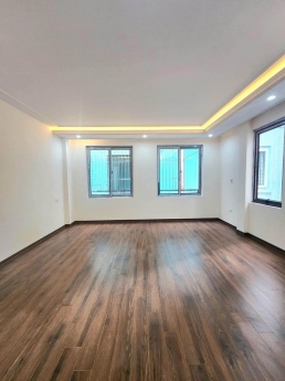 Mặt ngõ Kim Mã, Ba Đình 40m2 6 tỷ LÔ GÓC, KINH DOANH SPA .
