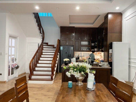 Biệt thự Đơn lập Rẻ Đẹp nhất KĐT Việt Hưng Dt 248m2 Mt 15m View Công Viên