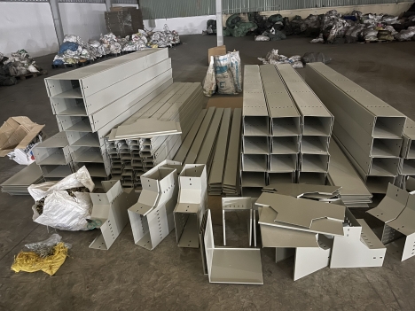 thang máng cáp điện cty cơ điện DHCOM sản xuất