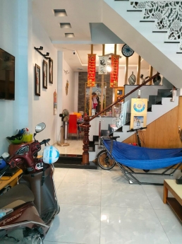 NHÀ MỚI Ở NGAY - HẺM 6M - BỀ NGANG HIỂM GẦN 5M CHỈ 6.7 TỶ