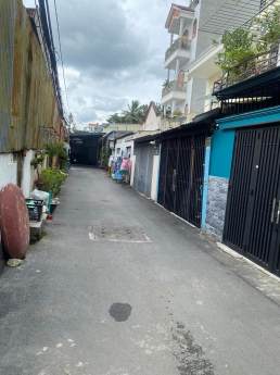 Bán nhà Dương Quảng Hàm - P6-GV, ngang 4,5 dài 17m HXT khu nhà cao tâng an ninh giá 5,9 tỷ..