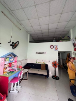 Hot: 4m * 11m - Ko Lộ Giới -  Ko Quy Hoạch - SHR,  chỉ 2 tỷ 6