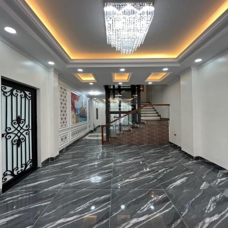 Dương Quảng Hàm, 65m2 x 5T thang máy, mặt tiền 4.3m, giá chào 10.8 tỷ, oto qua nhà.