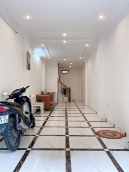 BÁN NHÀ 38M2 KINH DOANH Ô TÔ TẢI ĐỖ CỬA GIẢI PHÓNG HOÀNG MAI XÂY 5 TẦNG 4 NGỦ GIÁ 4,8 TỶ