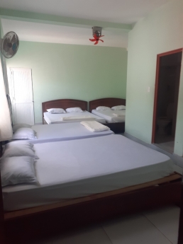 Cần tiền bán gấp motel 1 trệt 3 lầu 1tum mặt tiền đường khu Bãi Trước, gần tòa nhà Pusion, gần chợ