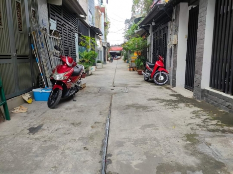 HXH ĐỔ CỬA, NGAY BÌNH TRỊ ĐÔNG, HL2, GIÁP TÂN PHÚ, Q6, NGANG HIẾM 5M, 2TẦNG 69M2 NHỈNH 4TỶ.