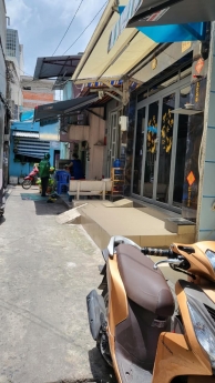 Chính Chủ bán nhà Kênh Tân Hóa 24m2, 2 TẦNG, chỉ hơn 2 tỷ