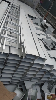 thang máng cáp điện cty cơ điện DHCOM sản xuất