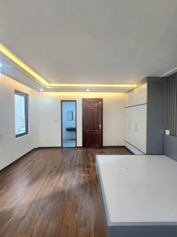 Mặt ngõ Kim Mã, Ba Đình 40m2 6 tỷ LÔ GÓC, KINH DOANH SPA .