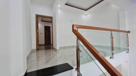 Nhà mê đúc 70m2 kiệt ô tô 3,5m Nguyễn Công Hoan 2,68ty