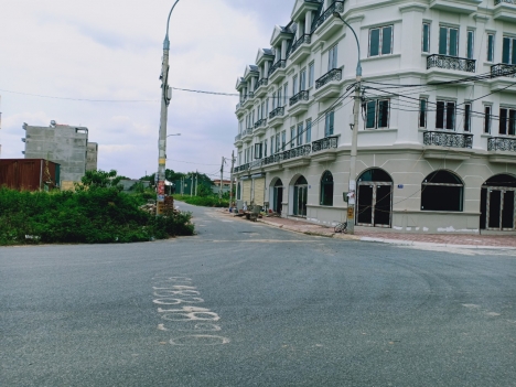 Bán LK Lai Xá sát trường Đại Học Thành Đô: 77m2*4 tầng*phù hợp V.phòng, k.doanh,miễn TG.