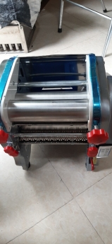 Máy cán và cắt sợi