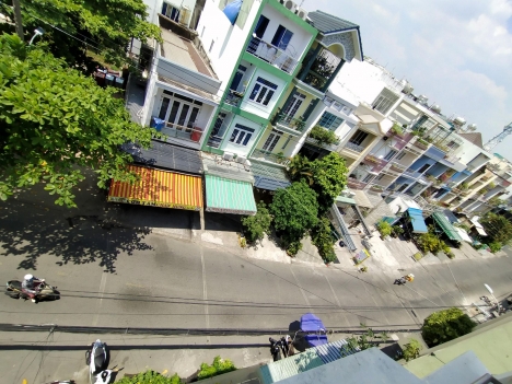 Chỉ nhỉnh 13 tỷ có ngay nhà mặt tiền đường bắc hải...quận tân bình. 4. 17 nhà 2t. shr