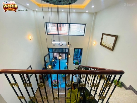 bán nhà quận long biên full nội thất ,