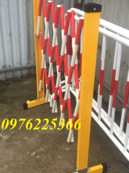 Hàng rào xếp kéo tay