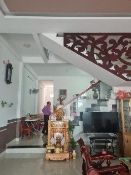 Bán Nhà Trường Chinh, Thanh Khê, 95m2, Ôtô, Ở Ngay, Dòng tiền 8tr, Chỉ 4 tỷ