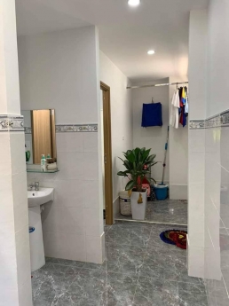 Nhà mới xây mê đúc lửng Trường Chinh 2 mặt kiệt giá rẻ 2,65 tỷ