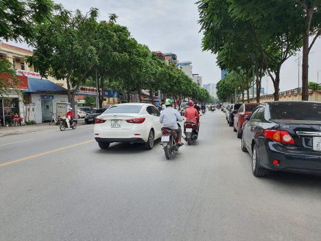 CC MINI MỚI SIÊU ĐẸP _ Ô TÔ TRÁNH _ DOANH THU 1,1 TỶ/NĂM_ THANG MÁY NHẬP _ BA BƯỚC RA PHỐ _ TƯƠNG