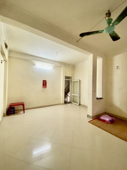 Siêu phẩm 2 mặt tiền, gần phố, Phổ Giác, Đống Đa, 43m2, mặt tiền 5m, giá chưa đến 5 tỷ.