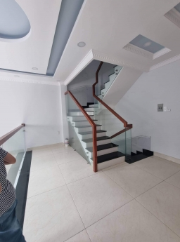 Nhà mới 4 tầng Nguyễn Thượng Hiền, Gò Vấp,44m2 (4x11),chỉ 4.7 Tỷ.