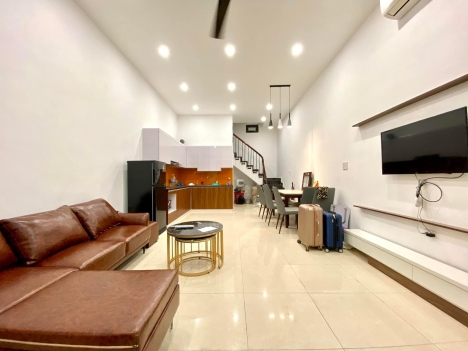 Bán nhà phố Ngô Gia Tự, Việt Hưng 75m²x 4T 5.2tỷ dân xây thiết kế, thoáng trước sau, ô tô