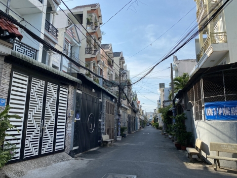 BÁN NHÀ KÊNH TÂN HÓA, TÂN PHÚ, VÀI BƯỚC RA HẺM XE TẢI, 45 m2, 2 TẦNG, 3 TỶ 85