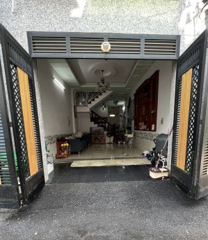 Bán nhà MT HXH  Sát  Đường  2 Trường Thọ Thủ Đức 55 m2 6.79 tỷ