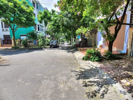 Bán nhà KĐT Văn Khê 83m2 4T chỉ 12tỷ ô tô Kinh doanh vỉa hè. Cực hiếm rẻ.