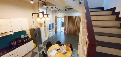 Bán Biệt Thự  Vườn  Phường Tân Phong. Quận 7. 351m2. 3 Tầng. 64,9 Tỷ