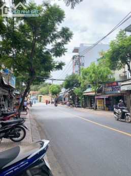 MẶT TIỀN DƯƠNG BÁ TRẠC - Q8 - NHỘN NHỊP NGÀY ĐÊM - 46M2.