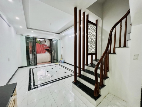 -Bán Nhà Riêng Giáp Nhị Giá Rẻ Tại Hoàng Mai-Oto Đỗ Cổng-Ngõ Thông-Sổ Nở Hậu-Gần Phố Chỉ 3,45 Tỷ