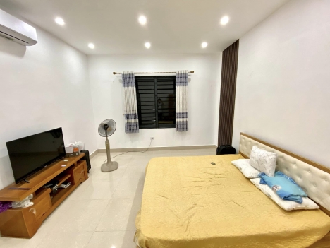 BÁN NHÀ ĐẸP GIÁ RẺ VIÊT HƯNG ,SIÊU HIẾM CHỈ 4.35 TỶ