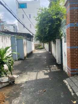 nhà bán đường đinh tiên hoàng p3 .đường oto