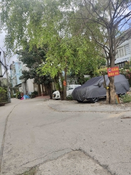 NGUYỄN THỊ TÚ NHÀ ĐẸP 3 TẤM 74M2 HXH THẲNG TRỤC