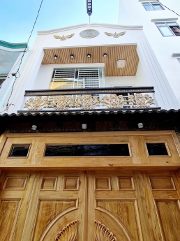 NHÀ GV HẺM XE TẢI ĐẬU TRƯỚC NHÀ - SỔ VUÔNG ĐẸP NHÀ ỐP GỖ TOÀN BỘ, CHỦ TẶNG HẾT NỘI THẤT CAO CẤP -
