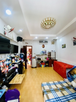 Bán nhà mặt tiền Nguyễn Chí Thanh - Quận 10,  DT 4.3 x 15, 6 tầng, 10 PN giá 26 tỷ.