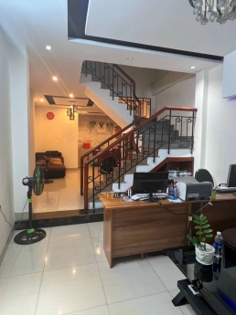 Bán Nhà Trần Cao Vân, 90m2, Ở ngay, Tặng nội thất, dòng tiền 8tr chỉ 4 tỷ