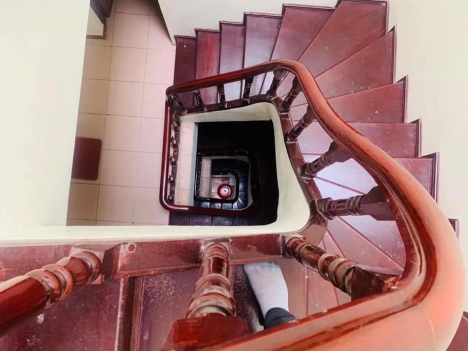 Bán nhà đẹp Trung Kính,Cầu Giấy,DT68x4,MT5,5,ô tô,giá 16 tỷ