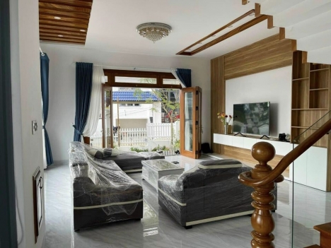 ĐÀ LẠT -  BÁN CĂN BIỆT THỰ TRỊNH HOÀI ĐỨC - 260 M2 - GIÁ CHỈ 13,5 TỶ FULL NỘI THẤT CAO CẤP