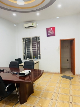 Bán nhà mặt tiền Nguyễn Chí Thanh - Quận 10,  DT 4.3 x 15, 6 tầng, 10 PN giá 26 tỷ.