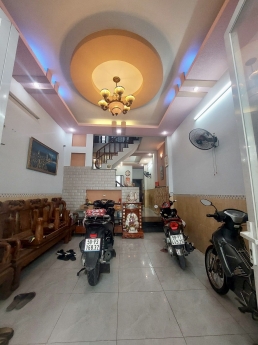 NGUYỄN THỊ TÚ NHÀ ĐẸP 3 TẤM 74M2 HXH THẲNG TRỤC