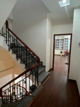 Bán Nhà Trần Cao Vân, 90m2, Ở ngay, Tặng nội thất, dòng tiền 8tr chỉ 4 tỷ