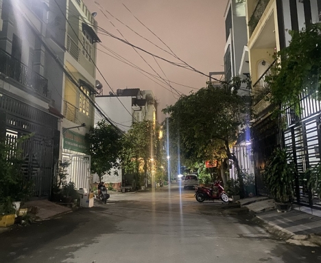 Bán nhà MT HXH  Sát  Đường  2 Trường Thọ Thủ Đức 55 m2 6.79 tỷ