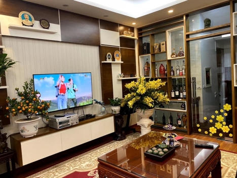 Bán nhà Lê Trọng Tấn, phân lô , ngõ oto tránh,KD, nhà đẹp ở luôn, 65m2 chỉ 11 tỷ