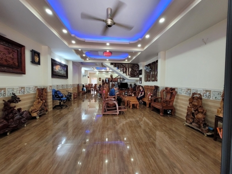 Bán nhà Tô Ký, Quận 12- 120m2- Ngang 6m- 4 Tầng.Trong khu phân lô đẹp