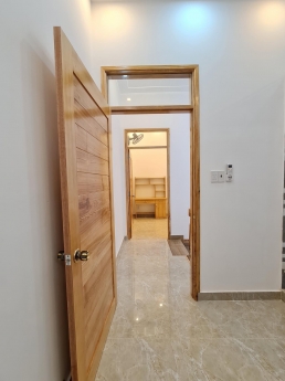 NHÀ GV HẺM XE TẢI ĐẬU TRƯỚC NHÀ - SỔ VUÔNG ĐẸP NHÀ ỐP GỖ TOÀN BỘ, CHỦ TẶNG HẾT NỘI THẤT CAO CẤP -
