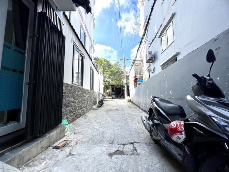 Bán Nhà Đường Bùi Quang Là, P12, 3,2x5, 3 Tầng, Sổ Riêng, Hxh