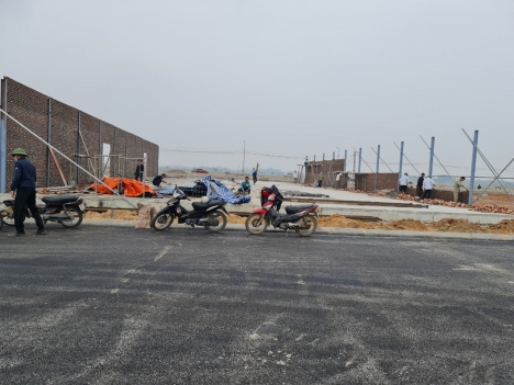 Bán nhanh ô đất nền yên lạc xây dựng nhà xưởng hay cửa hàng đều được dân cư đông đúc