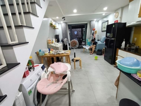 GẤP BÁN NHÀ P.3 GV Gần Sân Bay TSN - 45m2 - 2 tầng 2pn - Nở Hậu - Chỉ 4.39 tỷ TL